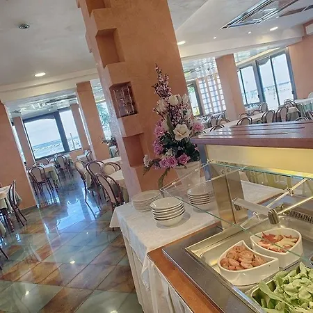 Rio Hotel 3*